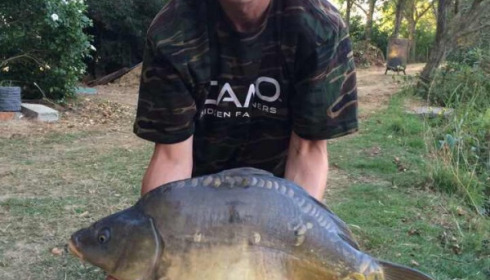 A carp from Lillybelle, Damien Owen, Sep 2014