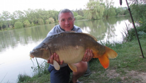 A 24 lb 5 oz carp from Lillybelle, Steve Agg, May 2015