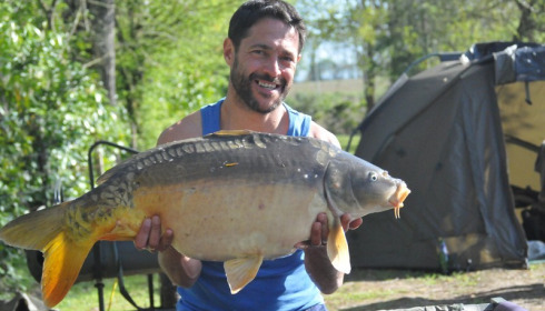 A 27 lb carp from Lillybelle, Simmo, Apr 2017
