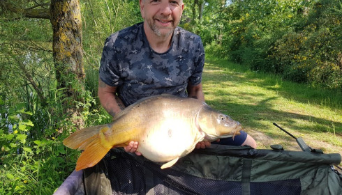 A 20 lb carp from Lillybelle, Peter Catlow, May 2018