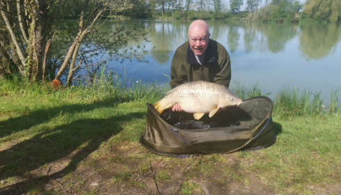 A 34 lb carp from Lillybelle, Steve Pollinger, May 2023