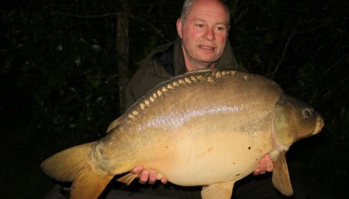 A 30 lb 4 oz carp from Lillybelle, John Burnhope, May 2017