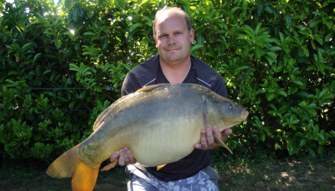 A 24 lb 8 oz carp from Lillybelle, Mark Browning, Jun 2015