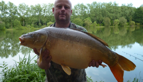 A 21 lb 14 oz carp from Lillybelle, Paul Browning, Jun 2015