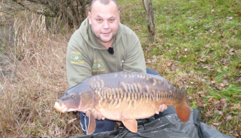 A 25 lb carp from Lillybelle, Richard Owen, Aug 2014
