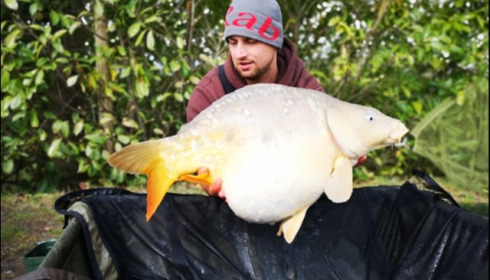 A 26 lb carp from Lillybelle, Martin Atkinson, Apr 2019