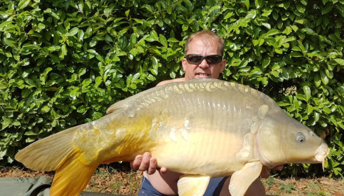 A 25 lb 4 oz carp from Lillybelle, Nick Dunn, Aug 2017