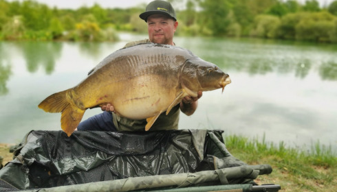 A 50 lb fish from Lillybelle, Richards Large Mirror, May 2022