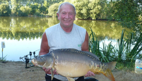 A 24 lb 12 oz carp from Lillypool, Tony, Sep 2013