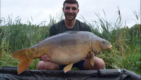 A 42 lb 6 oz carp from Lillypool, Shaun Littler, Sep 2019