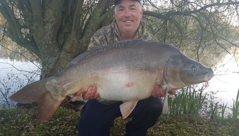 A 34 lb carp from Lillypool, Rob Slattery, Apr 2017