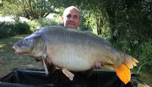 A 40 lb 4 oz carp from Lillypool, Mark Antobus, Aug 2016