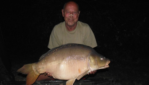 A 32 lb 12 oz carp from Lillypool, Dave Lock, Sep 2016