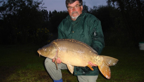 A 30 lb carp from Lillypool, Mick, May 2015