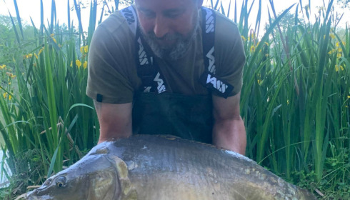 A 35 lb carp from Lillypool, Tony Gattie, May 2022