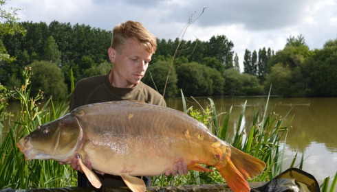 A 33 lb 1 oz carp from Lillypool, Jack Easton, Jun 2017