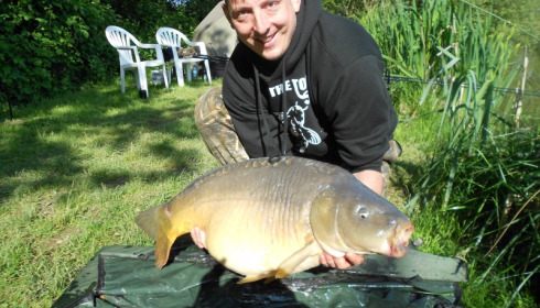 A 30 lb 1 oz carp from Lillypool, Gary Osbourne, May 2015