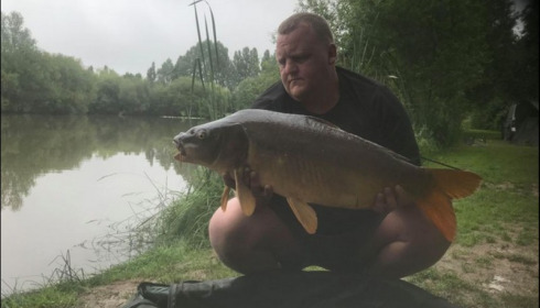 A 22 lb 1 oz carp from Lillypool, Deryn Seagrove, Jun 2018