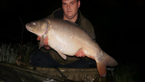 A 30 lb 2 oz carp from Lillypool, Dave Perry, Apr 2015