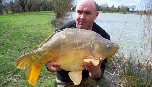A 20 lb 7 oz carp from Lillypool, Mar 2010