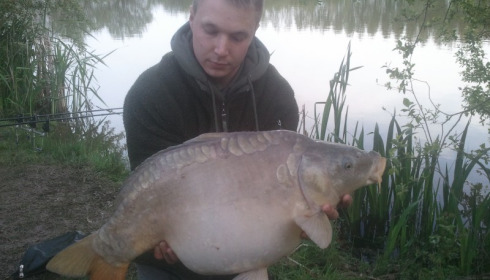 A 24 lb 3 oz carp from Lillypool, Matt Burchell, Apr 2012