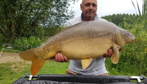 A 31 lb 5 oz carp from Lillypool, Phil Jackson, May 2017