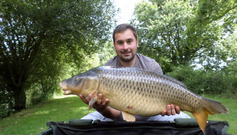 A 24 lb 2 oz carp from Lillypool, Ste Holmes, Aug 2014
