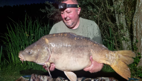A 42 lb 10 oz fish from Lillypool, MIRROR, Jun 2023