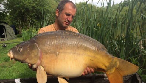 A 33 lb 8 oz carp from Lillypool, Mark Russell, May 2017