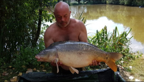 A 37 lb carp from Lillypool, Mick Jones, Aug 2018
