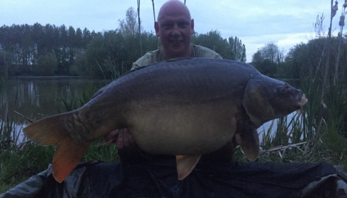 A 38 lb 5 oz carp from Lillypool, Liam, May 2016