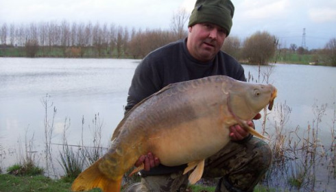 A 30 lb 6 oz carp from Lillypool, Mar 2010