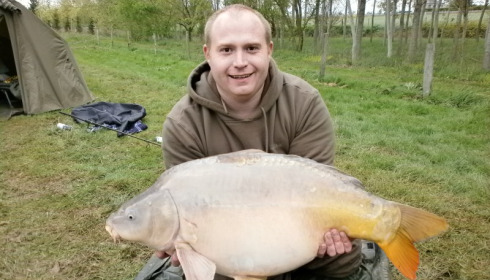 A 25 lb 3 oz carp from Lillypool, Craig Perry, Apr 2012