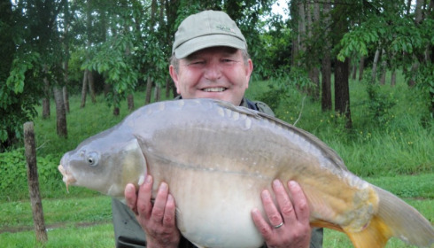 A 28 lb 2 oz carp from Lillypool, Ken King, May 2014