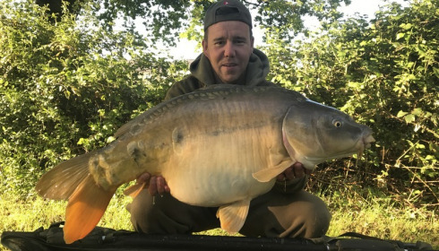 A 30 lb 8 oz carp from Lillypool, Will, Apr 2017