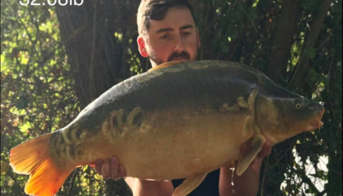 A 32 lb 8 oz carp from Lillypool, Ricky Martin, Sep 2018