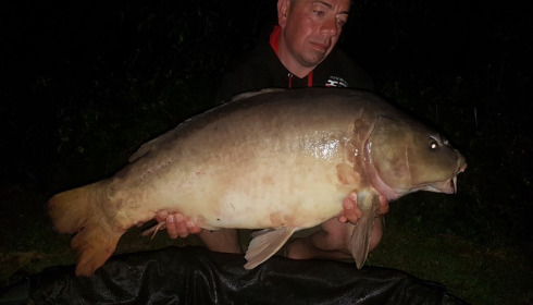 A 39 lb 8 oz carp from Lillypool, Alan Hyrons, May 2018