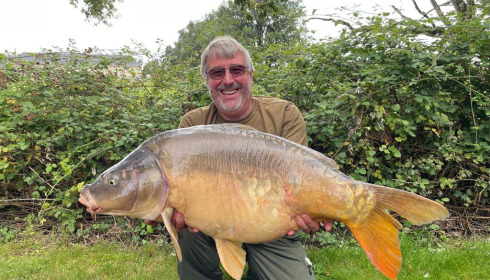A 37 lb carp from Lillypool, Gary Wright, Aug 2021