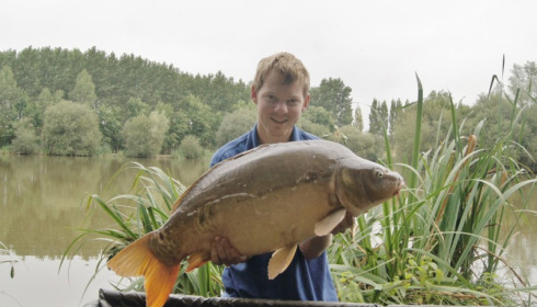 A 27 lb 10 oz carp from Lillypool, Lee Turley, Jul 2015