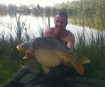 A 27 lb 5 oz carp from Lillypool, mark, Apr 2011
