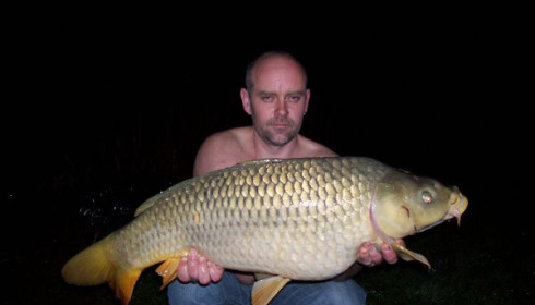 A 28 lb 8 oz carp from Lillypool, Mar 2010