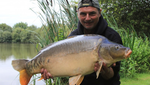 A 32 lb 2 oz carp from Lillypool, Norman Royston, Jul 2014