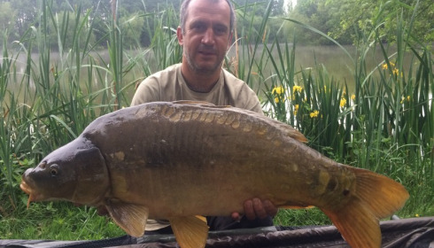 A 27 lb carp from Lillypool, Mark Russell, May 2017