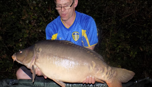 A 38 lb 1 oz carp from Lillypool, Stewart Bridge, Aug 2015