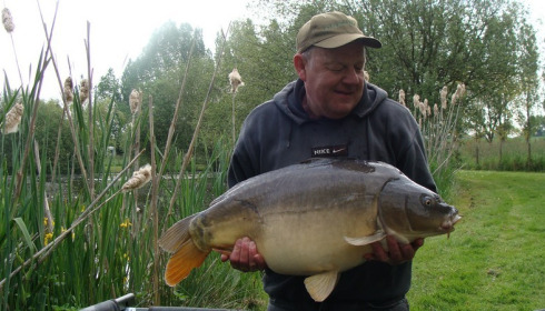 A 30 lb 12 oz carp from Lillypool, Derek Hayward, May 2016