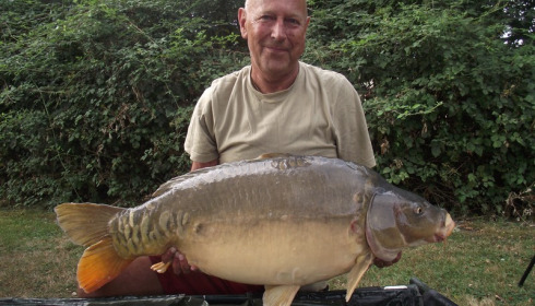 A 43 lb 6 oz carp from Lillypool, Dave Lock, Sep 2016