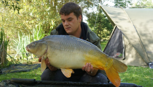 A 25 lb carp from Lillypool, Dave Perry, Aug 2014