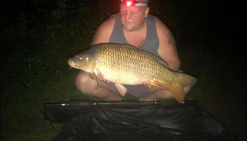 A 27 lb 8 oz carp from Lillypool, Deryn Seagrove, Jun 2018