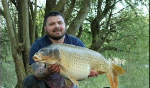 A 36 lb 2 oz carp from Lillypool, Dave Hallam, Apr 2019