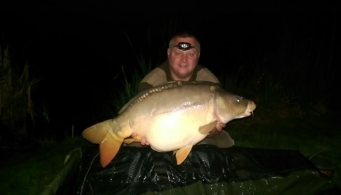 A 33 lb 8 oz carp from Lillypool, Shane Welch, May 2015
